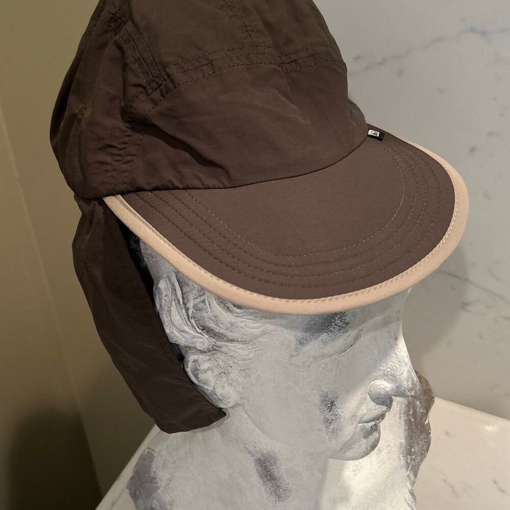 REI  Unisex Hiking Hat